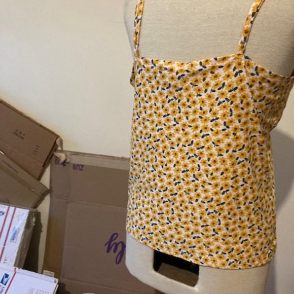 No Boundaries cardigan and tank set - Picture 10 of 15